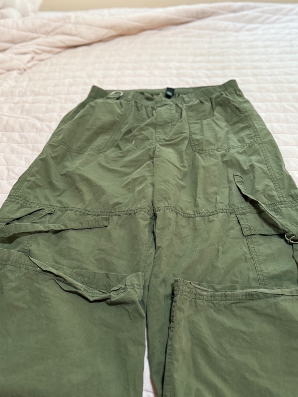 wild fable 100% cotton cargo pants Large army green 30in. inseam - Picture 3 of 10